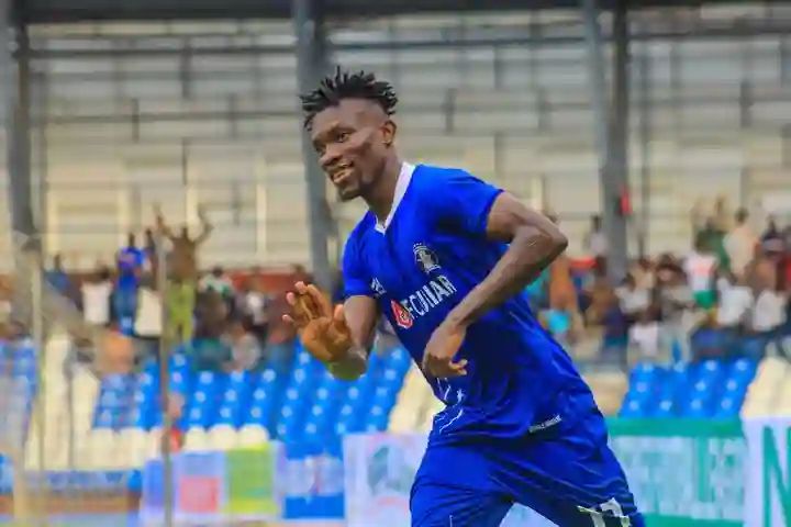 Gideon, Akpan on Target as Shooting Stars spank Akwa United 2-1