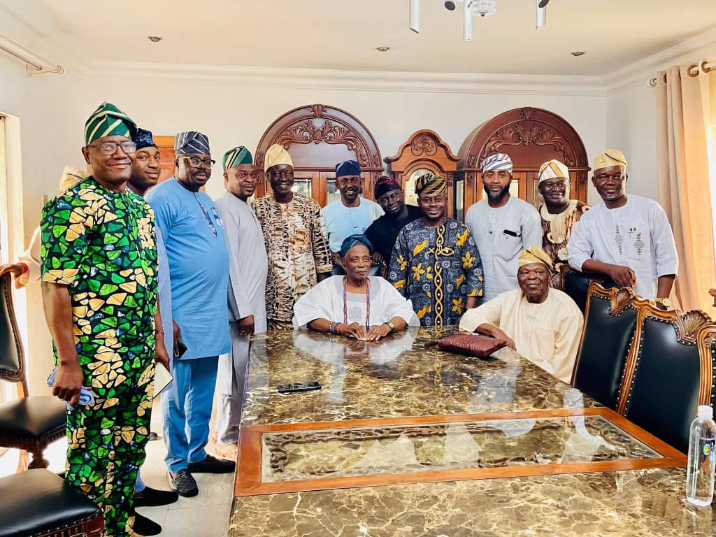 Ibadan LG Chairmen Pay Homage to Olubadan-Designate, Oba Rasheed Ladoja