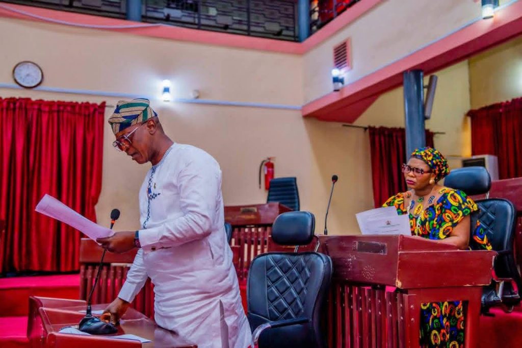2026 Budget Presentation: Oyo Assembly Chief Whip Oyekola Lauds Makinde’s Hosting of Nat’l Convention, Urges Rehabilitation of Oyo Federal Constituency Road