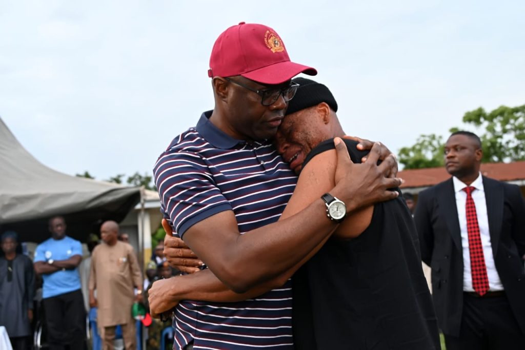 Makinde Meets Oriire Abductees’ Families, Assures of their Safe Return
